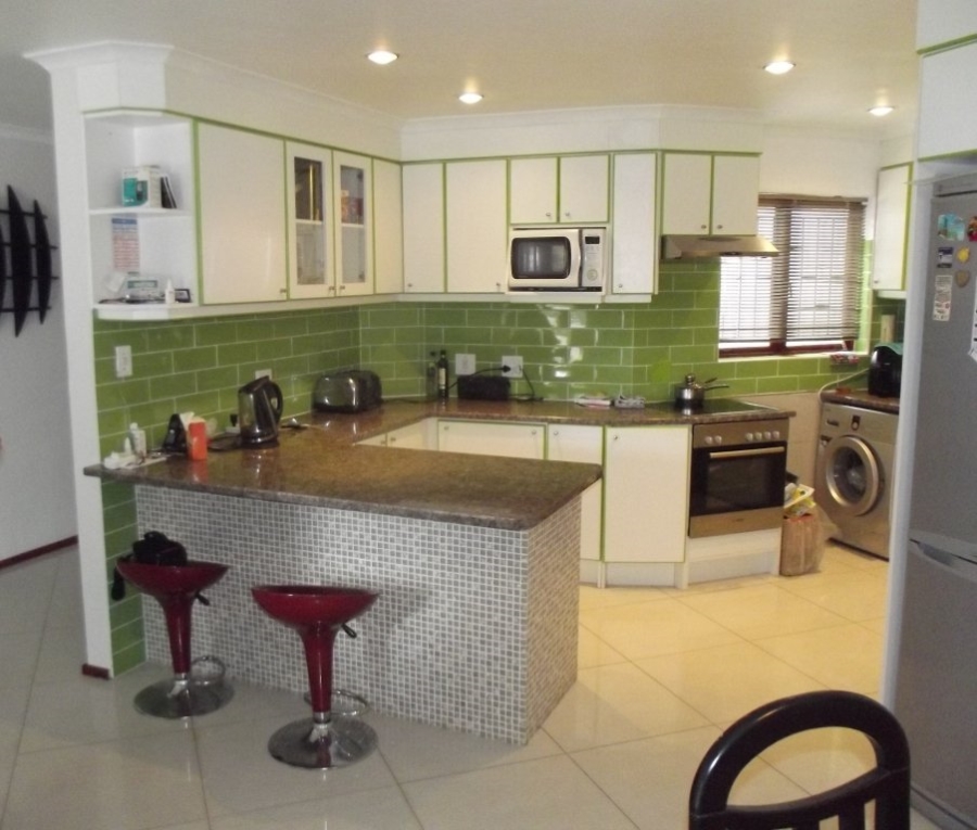 2 Bedroom Property for Sale in Table View Western Cape
